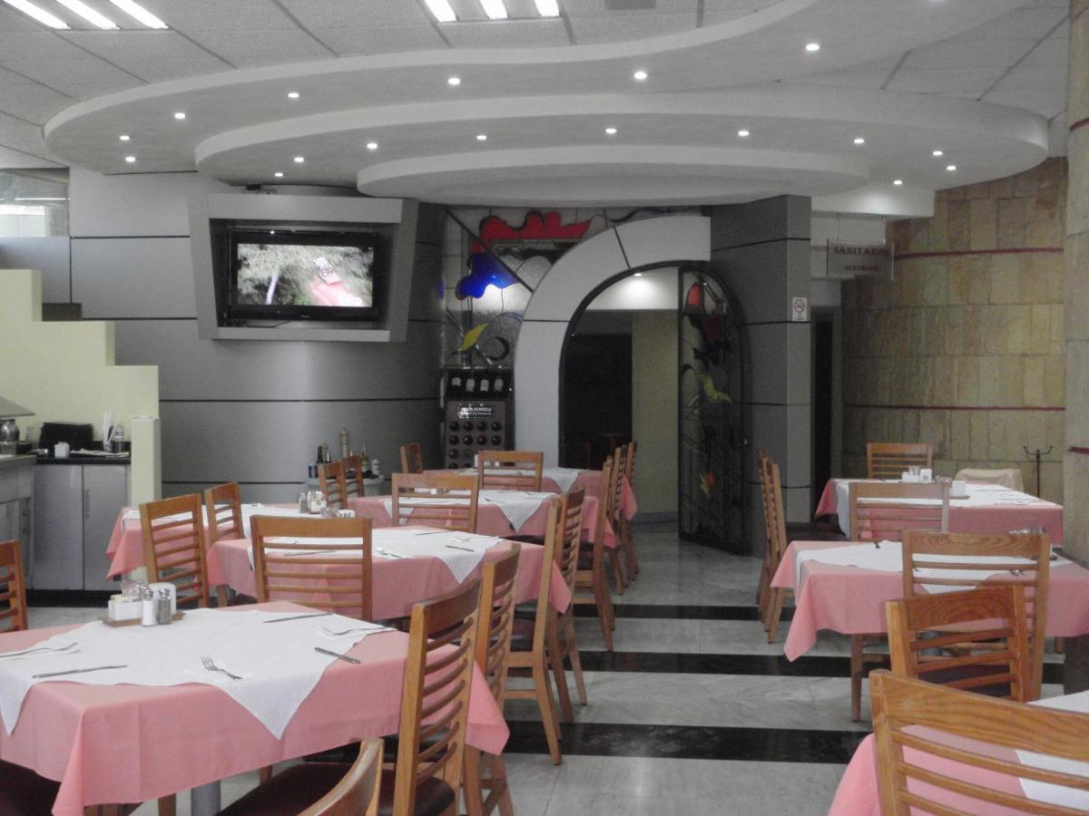 Hotel Plaza Las Fuentes Cuautlancingo Exterior photo